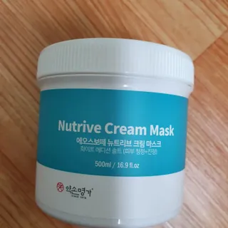 약손명가코스메틱 에오스보떼 뉴트리브 크림 마스크 솔트 500ml — 5점을 준 리뷰어가 2022년 2월 올린 사용 사진