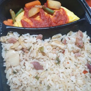 직탁 식단관리 3종 도시락(꼬막 듬뿍 곤드레비빔밥, 알리오올리오 불고기오믈렛, 매콤쭈꾸미 시래기유채밥) — 5점을 준 리뷰어가 2022년 7월 올린 사용 사진