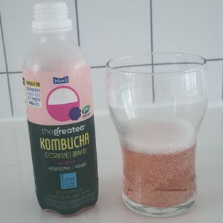 더그레잇티 콤부차 [매일유업] 더그레잇티 44kcal 콤부차 300ml *12개입 (오리지널 6개+베리리치 6개) — 5점을 준 리뷰어가 2023년 7월 올린 사용 사진