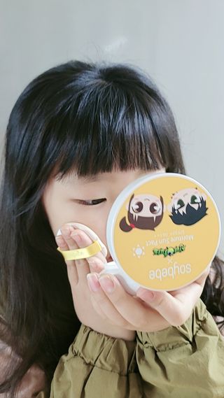 소이베베X신비아파트 모이스쳐 선팩트 SPF50+ PA+++ — 5점을 준 리뷰어가 2023년 4월 올린 사용 사진