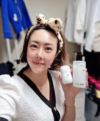 씽크바이오 히알루론 에센스 에어볼 28ea/ 부스팅 세럼 250ml 2종 세트 — 5점을 준 리뷰어가 2022년 8월 올린 사용 사진