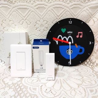 아카라 조명 스위치를 누워서 끄는 방법 (스마트 조명 스위치 2구 + 무선 리모트 스위치 1구 T1, 스마트 허브 E1) — 5점을 준 리뷰어가 2021년 11월 올린 사용 사진