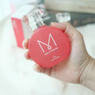 자연스러운 샴푸향이 나는 메블릭퍼퓸 케라 50ml +상큼달달한 라즈베리향이 나는 메블릭퍼퓸 라즈베리 50ml — 5점을 준 리뷰어가 2022년 9월 올린 사용 사진