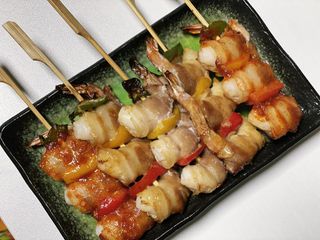 [다물꼬치] 삼겹새우롤꼬치 5개입 350g  + 데리야끼소스 120g + 매운고추소스 120g — 5점을 준 리뷰어가 2021년 12월 올린 사용 사진