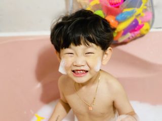 버블데이 아로마/과일 거품 입욕제 — 5점을 준 리뷰어가 2021년 7월 올린 사용 사진