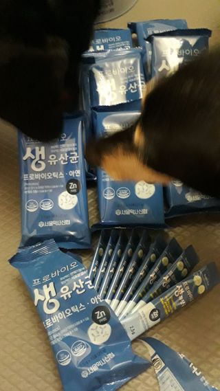 서울약사신협_프로바이오생유산균_2.5G x 100포 — 4점을 준 리뷰어가 2021년 6월 올린 사용 사진