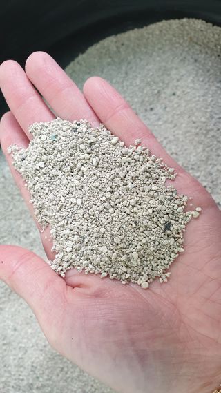 겟플렉스 켓플렉스 캣츠룸BS-1 고양이모래 4kg — 5점을 준 리뷰어가 2021년 2월 올린 사용 사진