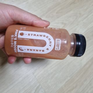 BLENDY'S 핑크 스무디+블론디 스무디 — 5점을 준 리뷰어가 2022년 3월 올린 사용 사진