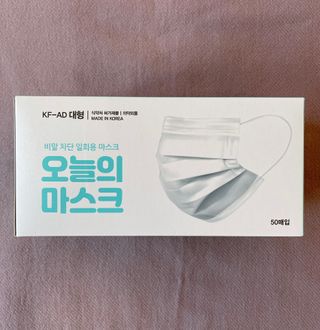 [심폐소생소] 오늘의마스크 KF-AD 비말차단 황사 여름용 마스크 — 5점을 준 리뷰어가 2021년 9월 올린 사용 사진