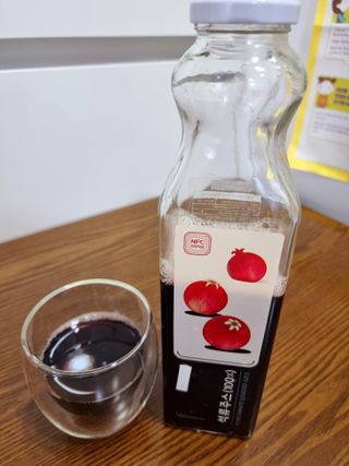 [바이윙클] 페르시아 유기농 석류 착즙주스 750ml 2병 + 선물박스 세트 — 5점을 준 리뷰어가 2022년 3월 올린 사용 사진