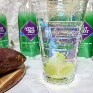 몽베스트 Montbest with Sparkling water Plain 20병 — 5점을 준 리뷰어가 2021년 11월 올린 사용 사진