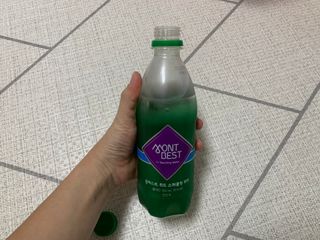 몽베스트 Montbest with Sparkling water Plain 20병 — 5점을 준 리뷰어가 2022년 8월 올린 사용 사진