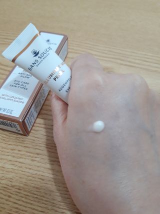 산수시 일루미네이팅 펄 영양 다크서클 스틱 아이 크림 케어 15ml — 5점을 준 리뷰어가 2021년 6월 올린 사용 사진