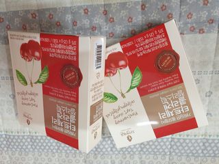 자연에온 가득담은 몽모랑시 타트체리 콜라겐 젤리스틱 — 4점을 준 리뷰어가 2021년 1월 올린 사용 사진