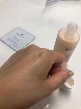 산수시 데포 세럼 수분 물광 비타민 에센스 50ml 기초화장품 — 4.5점을 준 리뷰어가 2021년 7월 올린 사용 사진