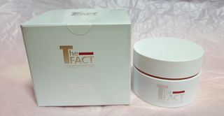 The Fact 더 팩트 내추럴 에스에프엔 에이틴 시니어 크림 — 5점을 준 리뷰어가 2021년 5월 올린 사용 사진