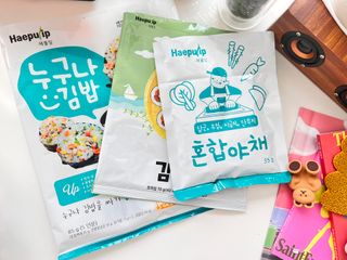 해풀잎 누구나 김밥*1ea [(혼합야채 35g *1ea,  김밥김 (5g, 5ea),  양념간장 (6g, 5ea), 참기름(5g, 2ea)] — 3.5점을 준 리뷰어가 2022년 5월 올린 사용 사진