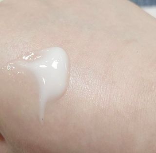 프리마인 바르기만 하면 철벽 스킨케어+24시간 마스크팩 효과. 셀라브 리제너레이팅 시스템 부스터+크림 세트 — 5점을 준 리뷰어가 2023년 6월 올린 사용 사진