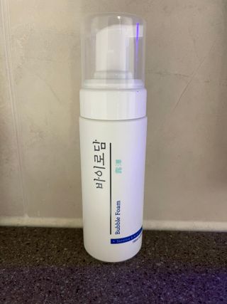 [바이로담] 저자극 약산성버블 폼 폼클렌징 150ml — 3.5점을 준 리뷰어가 2021년 4월 올린 사용 사진