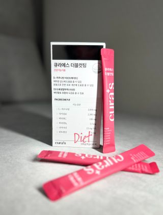 [큐라에스] 최신 다이어트 원료! 6중 기능성 더블컷팅 126g(2주일 분) — 4.5점을 준 리뷰어가 2023년 12월 올린 사용 사진