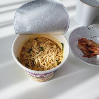 NISSIN 닛신 컵누들  4종 - 씨푸드오리지날, 씨푸드 스파이시, 씨푸드 커리, 씨푸드 XO소스 — 5점을 준 리뷰어가 2022년 2월 올린 사용 사진