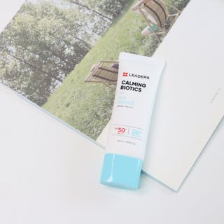 리더스코스메틱 리더스 카밍 바이오틱스 선 에센스 SPF 50+ PA++++ — 5점을 준 리뷰어가 2022년 6월 올린 사용 사진
