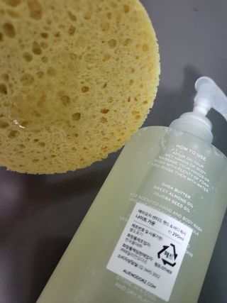에일리언오더즈 센티드 핸드 앤 바디 워시 290ml (3종 택1) — 5점을 준 리뷰어가 2023년 8월 올린 사용 사진
