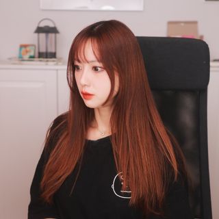 [유니프] 헤어 샤이니 핑크 컬러 트리트먼트240g — 4.5점을 준 리뷰어가 2023년 11월 올린 사용 사진