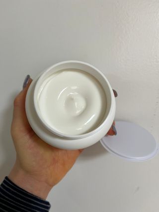 버텍스넘버원 버텍스 넘버원 햄프씨드오일 핸드밤, 바디크림 — 5점을 준 리뷰어가 2022년 3월 올린 사용 사진