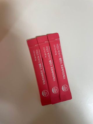 아임오 Y와이 밸런스 프로바이오틱스 30포 — 5점을 준 리뷰어가 2021년 11월 올린 사용 사진