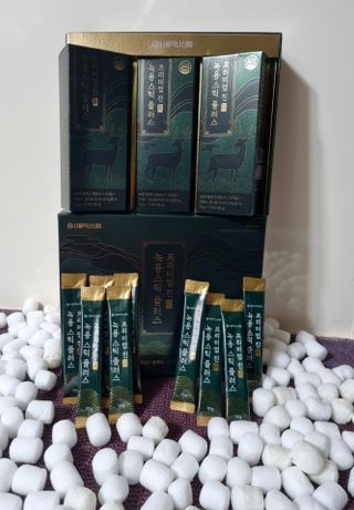 서울약사신협_프리미엄 진 녹용스틱 플러스10g x 30포 — 5점을 준 리뷰어가 2021년 8월 올린 사용 사진
