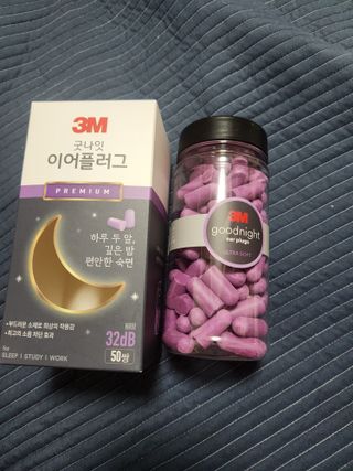 3M 소음방지 수면 귀마개 굿나잇 이어플러그 오렌지/퍼플 50쌍 — 5점을 준 리뷰어가 2023년 7월 올린 사용 사진