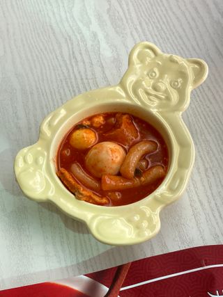 빨간키트 떡볶이 밀키트 2~3인분 매운맛 국물 떡볶이 만들기 쉬운 황금 레시피 분말 소스로 간편한 요리 — 5점을 준 리뷰어가 2021년 10월 올린 사용 사진