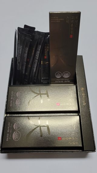 서울약사신협_6년근 고려홍삼정 천스틱 10g 30포 — 5점을 준 리뷰어가 2021년 11월 올린 사용 사진