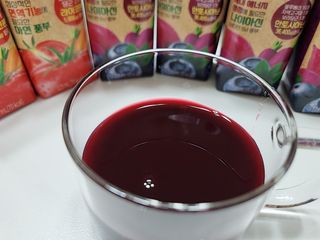 [롯데칠성] 야채듬뿍 더'진한 [롯데칠성] 야채는 이제 COLORFULL! 야채듬뿍  더 진한 레드 4개 +퍼플 4개 (총 8개) — 5점을 준 리뷰어가 2023년 6월 올린 사용 사진