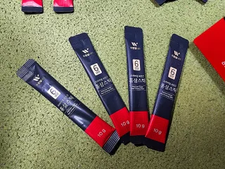 [푸름웰니스] 프리미엄 6년근 홍삼스틱 3mg x 100포 — 4점을 준 리뷰어가 2022년 3월 올린 사용 사진