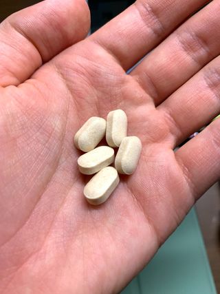프리마인 평생 써야하는 관절의 건강을 위한 완벽설계 솔루션 관절n마디케어 플러스 120정 — 5점을 준 리뷰어가 2021년 10월 올린 사용 사진