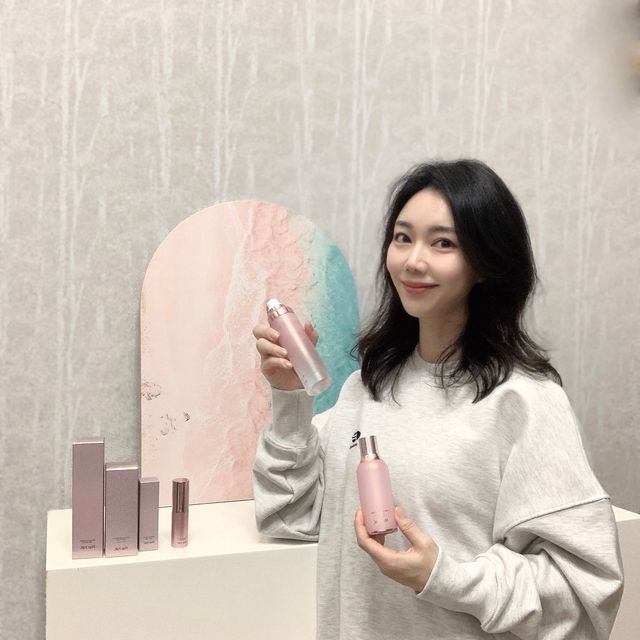 핑크 볼륨 래디언스 컬러크림 스페셜 에디션 3종 리뷰 사진