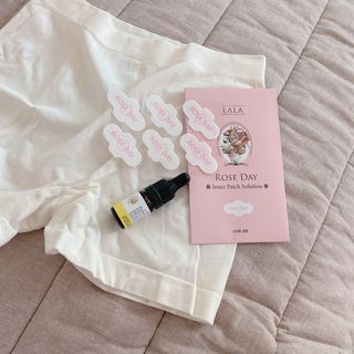 라라로즈데이 시즌2 천연 아로마오일 Y존 케어 속옷향수 이너퍼퓸 5ml  여성의 자존감을 UP시키자 — 5점을 준 리뷰어가 2021년 8월 올린 사용 사진