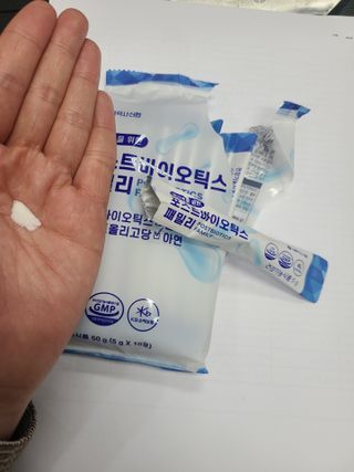 서울약사신협_포스트바이오틱스패밀리_5g x 100포 — 4점을 준 리뷰어가 2021년 3월 올린 사용 사진