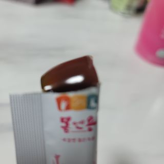 [몸엔용] 녹용 담은 탱탱 콜라겐 녹용 콜라겐 젤리 15g x 20포 — 5점을 준 리뷰어가 2022년 4월 올린 사용 사진