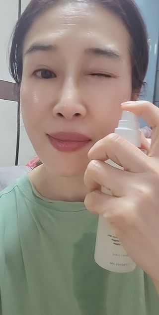 오투에니원 화이트스완 센텔라 루미너스 미스트 세럼 100ml — 5점을 준 리뷰어가 2023년 1월 올린 사용 사진