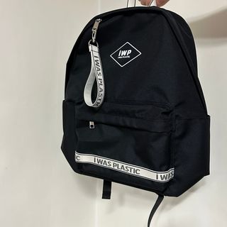 [v2.0] IWP l 아이워즈플라스틱 에코백팩 리사이클 노트북 가방 2color — 4점을 준 리뷰어가 2023년 3월 올린 사용 사진