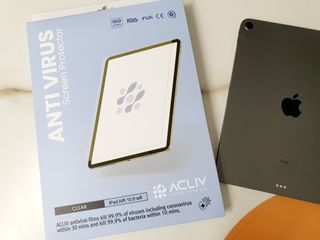 아클리브 Premium 항균 항바이러스 액정 보호필름(iPad) — 5점을 준 리뷰어가 2022년 1월 올린 사용 사진