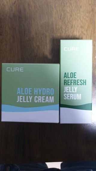 김정문알로에 큐어 큐어 알로에 리프레쉬 젤리 세럼, 큐어 알로에 하이드로 젤리 크림 — 5점을 준 리뷰어가 2021년 4월 올린 사용 사진