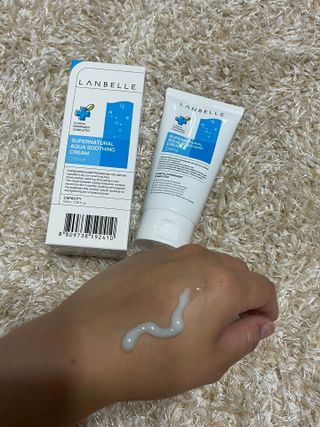 랑벨 수퍼내츄럴 아쿠아 수딩 크림 100ml — 5점을 준 리뷰어가 2022년 5월 올린 사용 사진