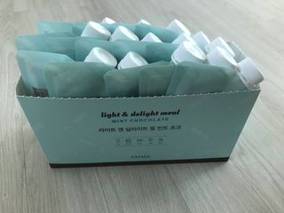 아므_이너뷰티 라이트 앤 딜라이트 밀 민트 초코 — 5점을 준 리뷰어가 2021년 8월 올린 사용 사진