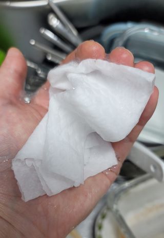 부직포나라 중금속유해물질ZERO 뜯어쓰는 주방 일회용수세미 60매 2매 — 4점을 준 리뷰어가 2022년 9월 올린 사용 사진