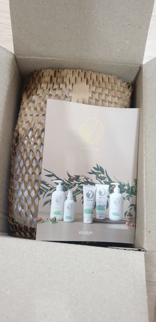 mom e 맘이 내추럴 베이비 케어 샴푸앤바스+로션 — 5점을 준 리뷰어가 2021년 1월 올린 사용 사진