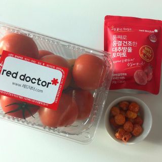 레드닥터 완숙토마토 + 통째로 동결건조한 대추방울토마토 — 5점을 준 리뷰어가 2022년 12월 올린 사용 사진